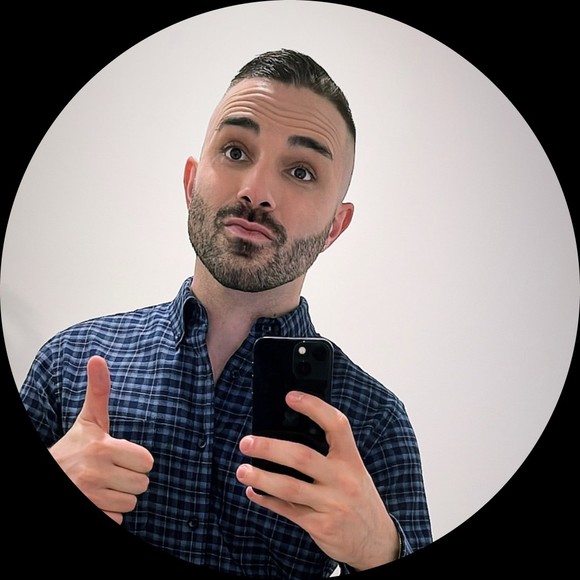 Profile Picture of Arthur Nicholas (@arthnicholas) on Poshmark