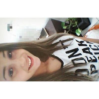 Profile Picture of Amanda Gonsalves (@AmandaGonsalv17) on Twitter