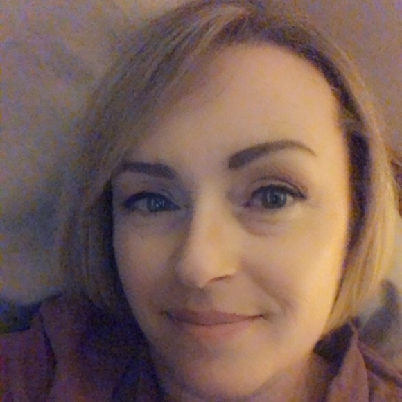 Profile Picture of Marlene Thornberry (@mjtberry) on Poshmark