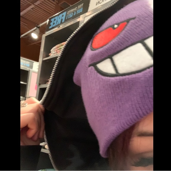 Profile Picture of Flores Flore (@joslinflores19) on Poshmark