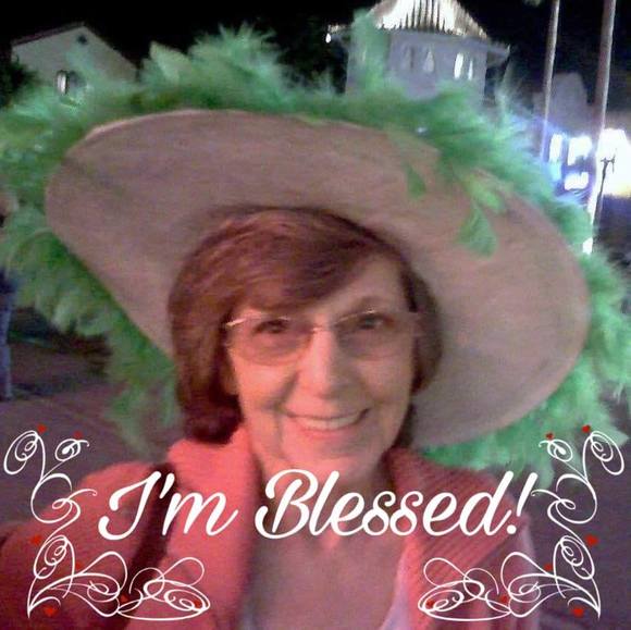 Profile Picture of Sandi Mccrary (@sandimac43) on Poshmark