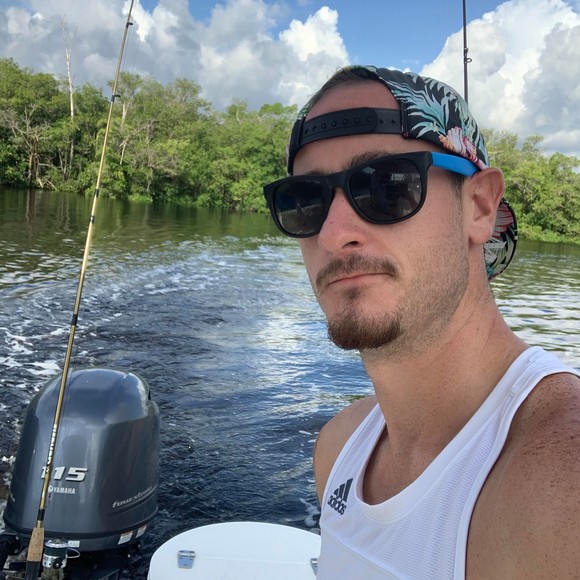 Matthew Bracey - Poshmark Profile Picture of Matthew Bracey (@braceymatthew) on Poshmark