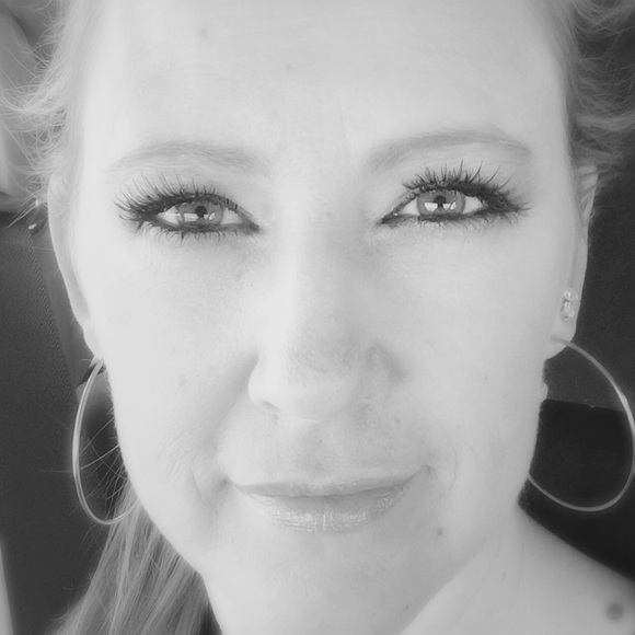 Profile Picture of Courtney Goodman (@goody1210) on Poshmark
