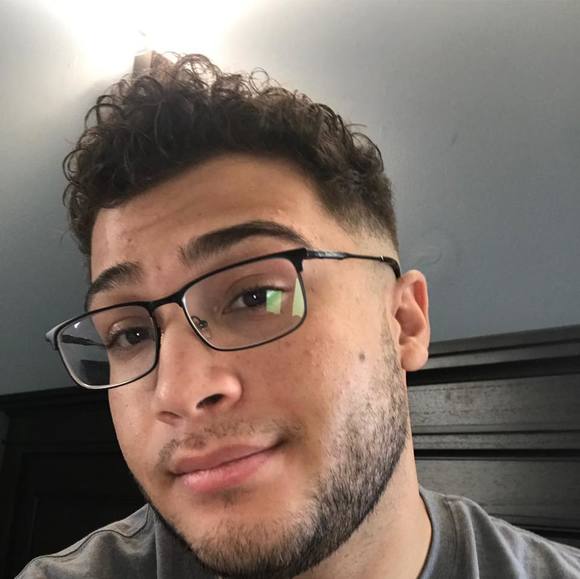 Profile Picture of Damon Garrett (@dg151) on Poshmark