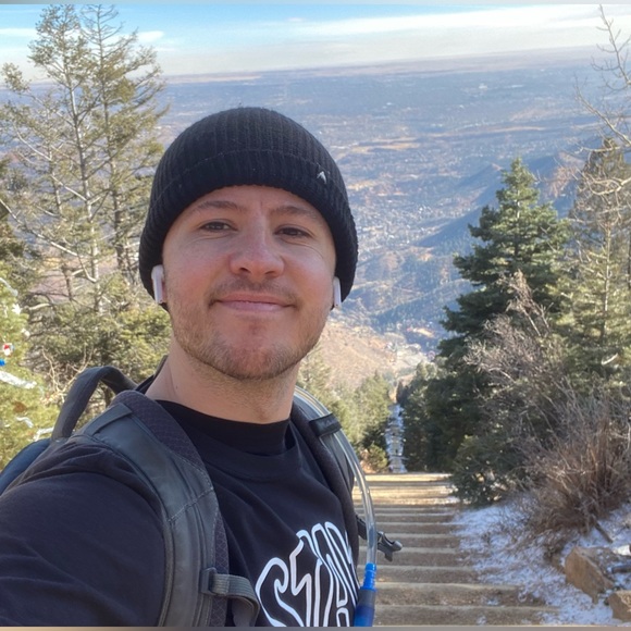 Profile Picture of Ian Doyle (@iadoyke) on Poshmark