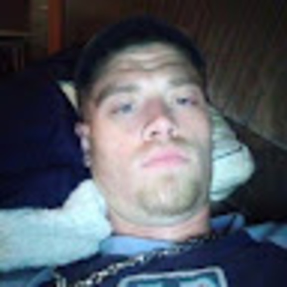 Profile Picture of Michael Bratcher (@mikebratky) on Poshmark