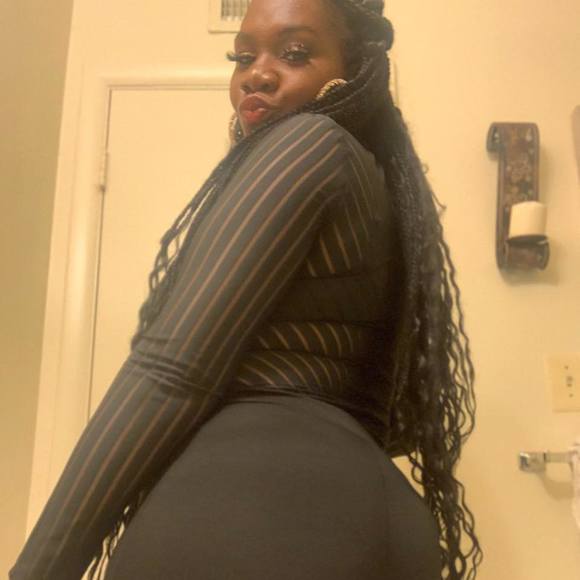 Profile Picture of Shafundal Tolliver (@shafundalsda1) on Poshmark
