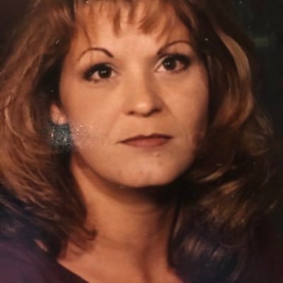 Profile Picture of Julie A Applegate (@JulieAApplegat1) on Twitter