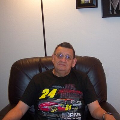 Profile Picture of Larry McVey (@LarryMcVey1) on Twitter