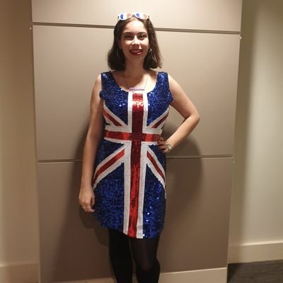 Profile Picture of Helene Williams (@HUGEFANROBBIE) on Twitter