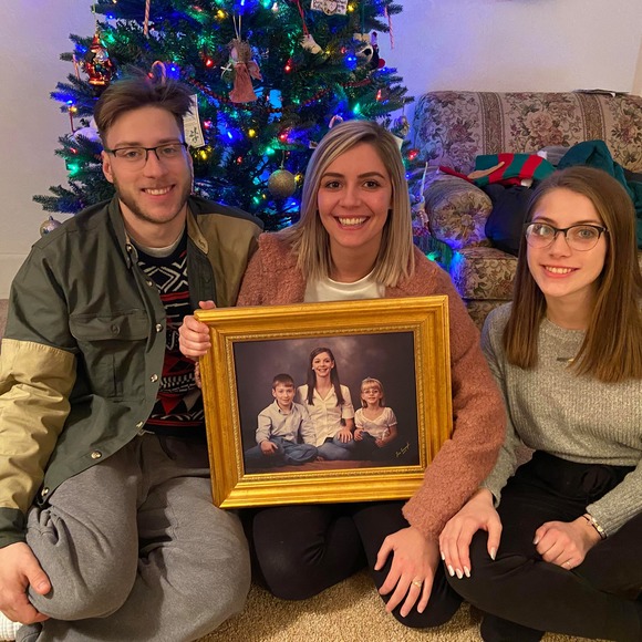 Profile Picture of Beth Hulik (@bbubbad1969) on Poshmark