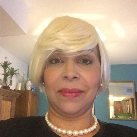 Profile Picture of Mary Keinath (@mkeinath) on Poshmark
