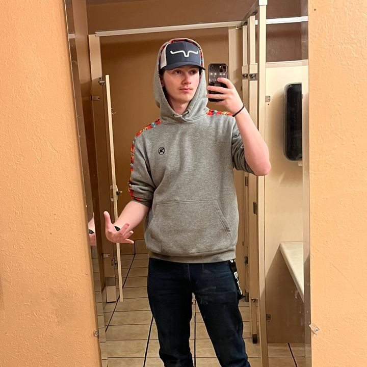 Profile Picture of Josh Anderson ❤️‍🩹 (@sketchyyeti17) on Tiktok