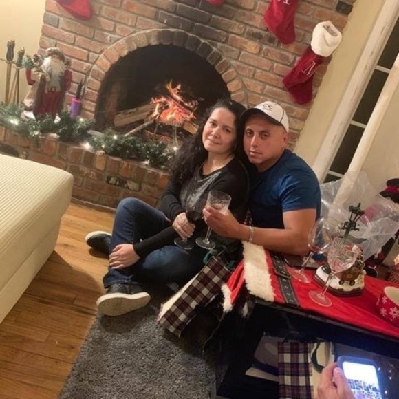 Profile Picture of Eliana Olarte (@elianaolarte65) on Poshmark