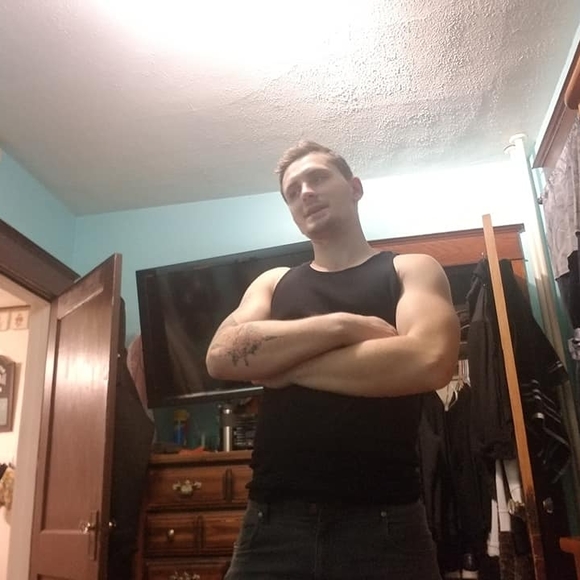 Profile Picture of Mike Swanson (@mcswans) on Poshmark