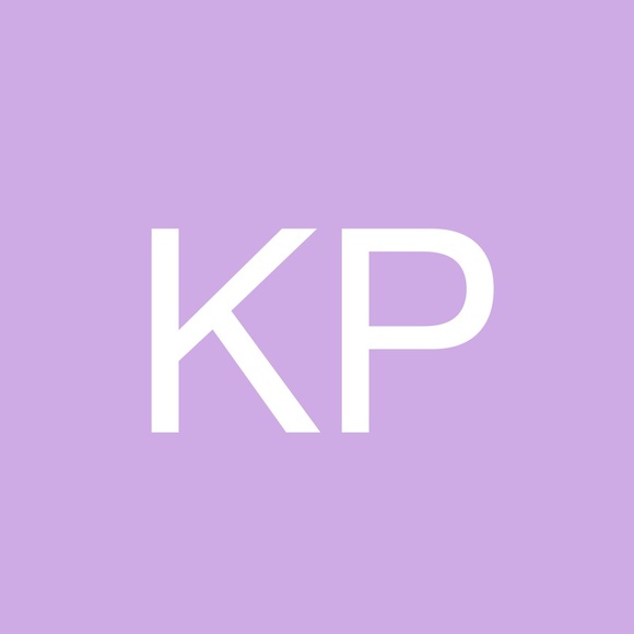 Profile Picture of Kim Peach (@kbpeach) on Poshmark