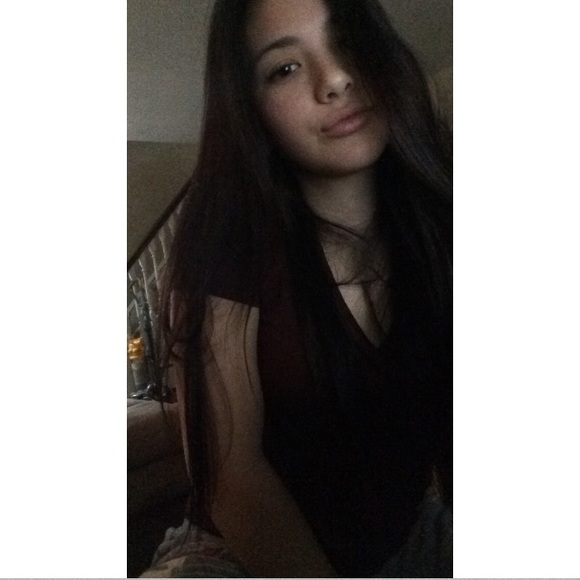 Profile Picture of Madison Larocca (@maddielaroccaaa) on Poshmark