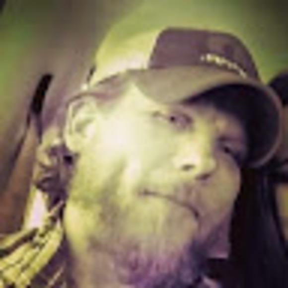 Profile Picture of Jerry Freeman (@jlfreeman0120) on Poshmark