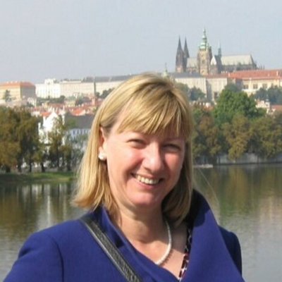 Profile Picture of Sandra Roberts (@SParrRoberts) on Twitter