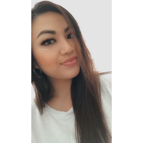 Profile Picture of Myly Nguyen (@myly808) on Poshmark