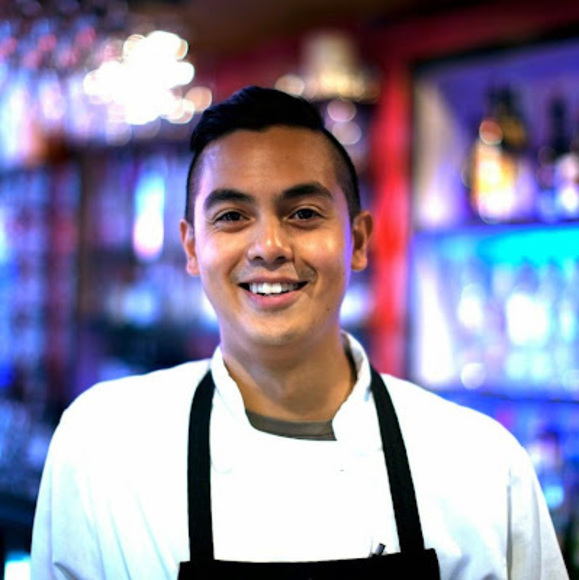 Profile Picture of John Alvarez (@chefjohnge) on Poshmark