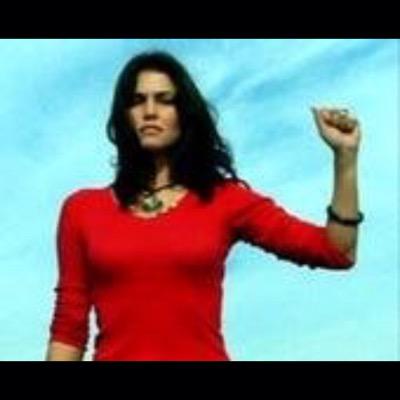 Profile Picture of Ava Carpentier Kasra (@AvaCarpentier) on Twitter