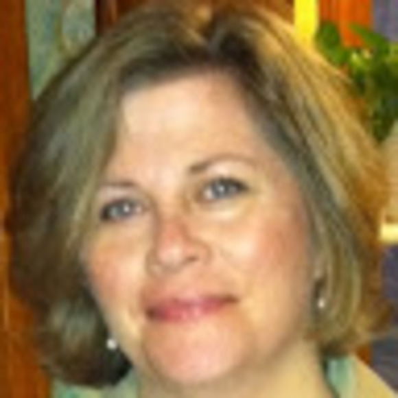 Profile Picture of Jennifer Halstrom (@j_halstrom) on Poshmark