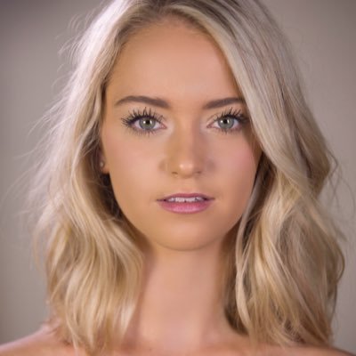 Profile Picture of Eloise S - Taylor (@eloise_Staylor) on Twitter