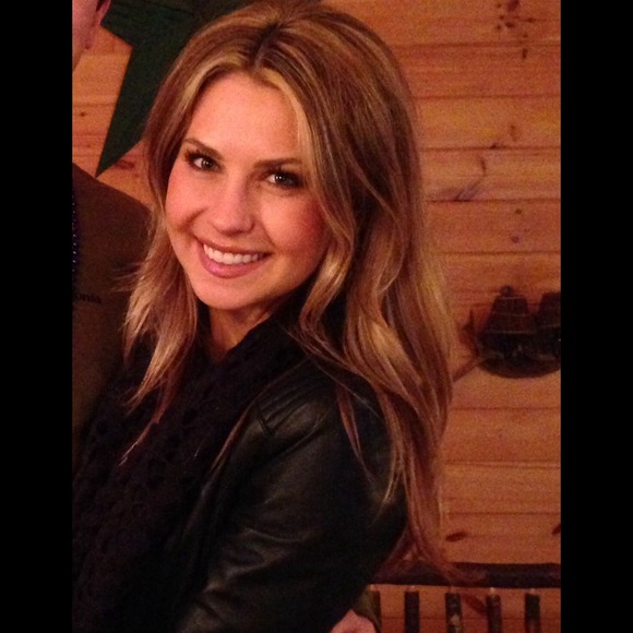 Profile Picture of Lucy Phillips (@dragonseed91) on Poshmark