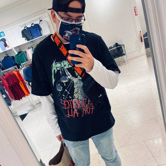 Profile Picture of Aaron Morales (@trippx) on Poshmark