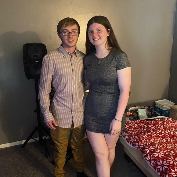 Profile Picture of Lexy Kindermann (@lexykindermann) on Poshmark
