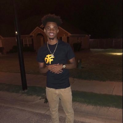 Profile Picture of Clinton Roberson (@Clinton06937640) on Twitter