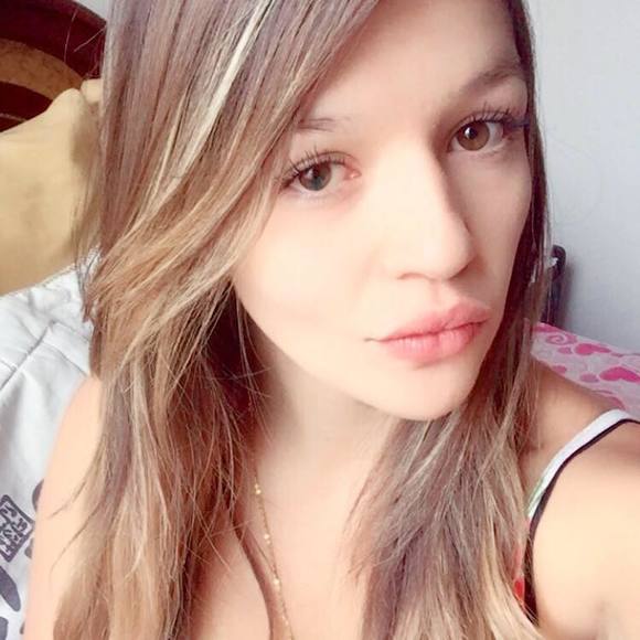 Profile Picture of Paola Garzon (@pao0223) on Poshmark