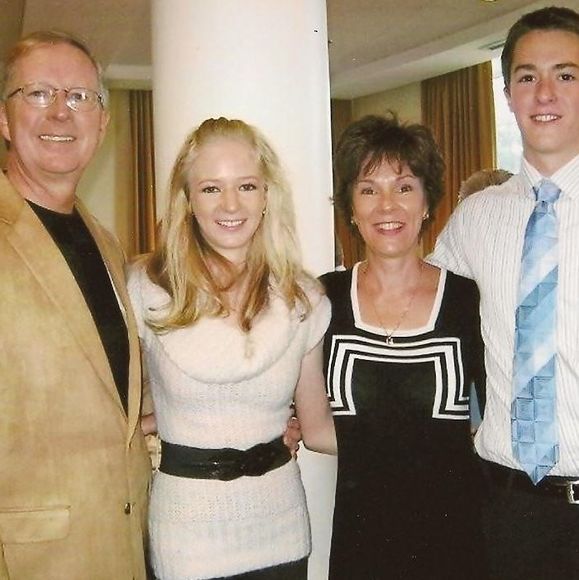 Profile Picture of Roger Hurst (@rhurstgbr) on Poshmark