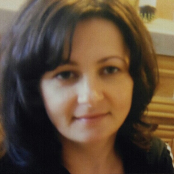 Profile Picture of Nelya Savenko (@ruvim) on Poshmark