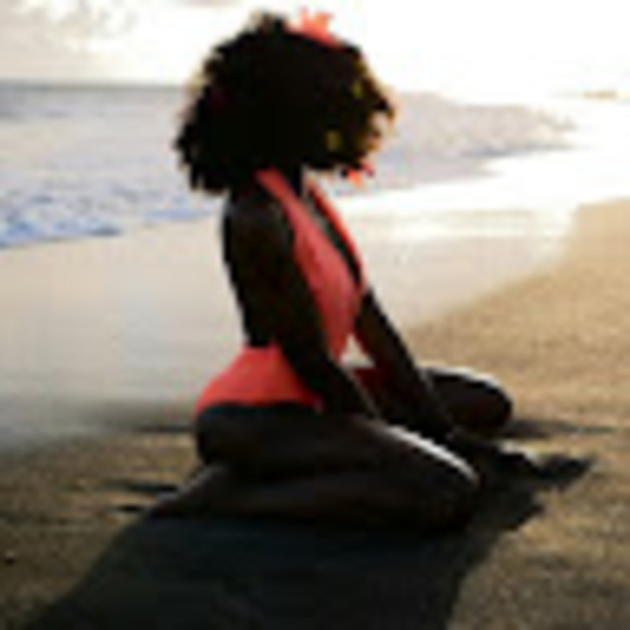 Profile Picture of Jamin_x (@sweetjamish) on Poshmark