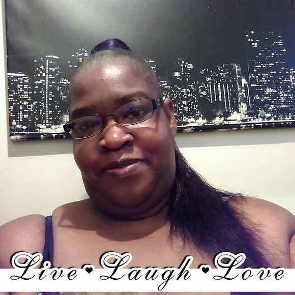 Profile Picture of Kowanda Hill (@mztbabie2013) on Poshmark