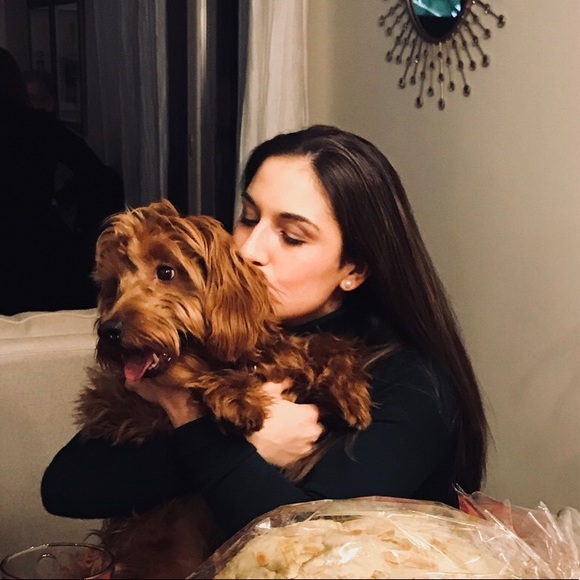 Profile Picture of Erin Macchione (@emm922) on Poshmark