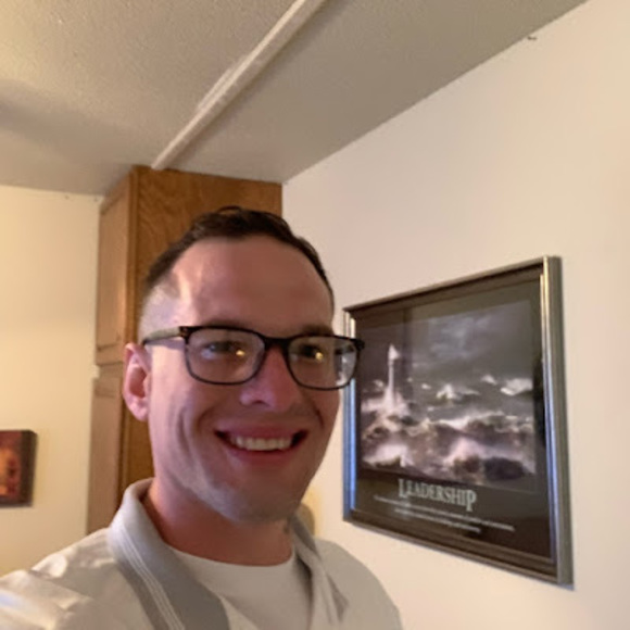Profile Picture of Dustin Emery (@dustinemery796) on Poshmark