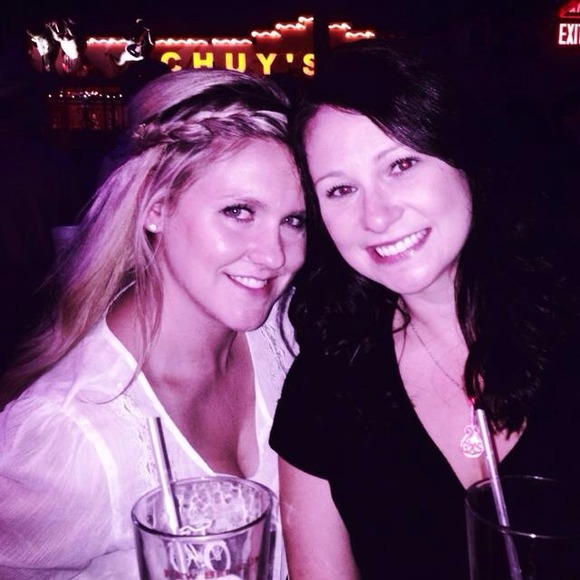 Profile Picture of Tiffany Meuret (@tsm3921) on Poshmark