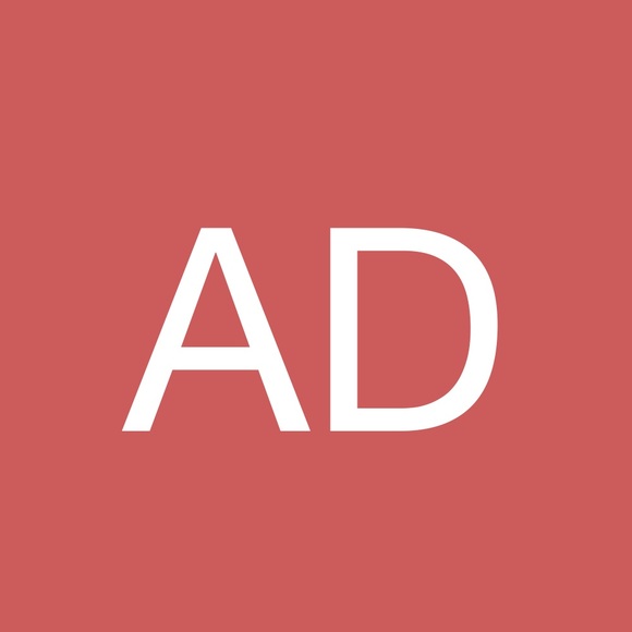 Profile Picture of Andrew Dahl (@ddahl1989) on Poshmark