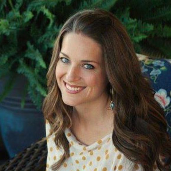 Profile Picture of Marcie Hoch (@marcie_hoch) on Poshmark