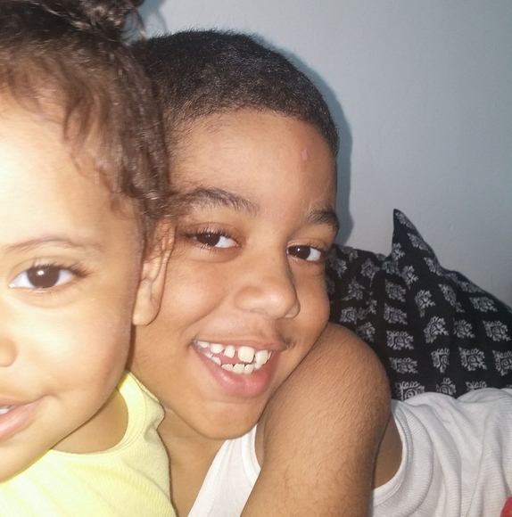 Profile Picture of Laina Brown (@laina86) on Poshmark