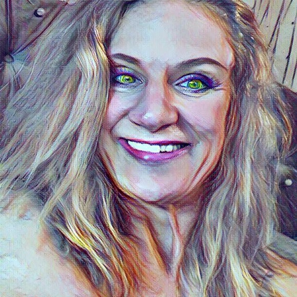 Profile Picture of Jill Fitzgibbons (@msfitzy1) on Poshmark