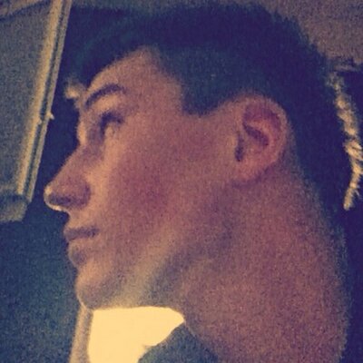 Profile Picture of Guglielmetto (@WizBumblebee) on Twitter