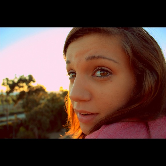 Profile Picture of Heather Baskett (@wanderlust133) on Poshmark