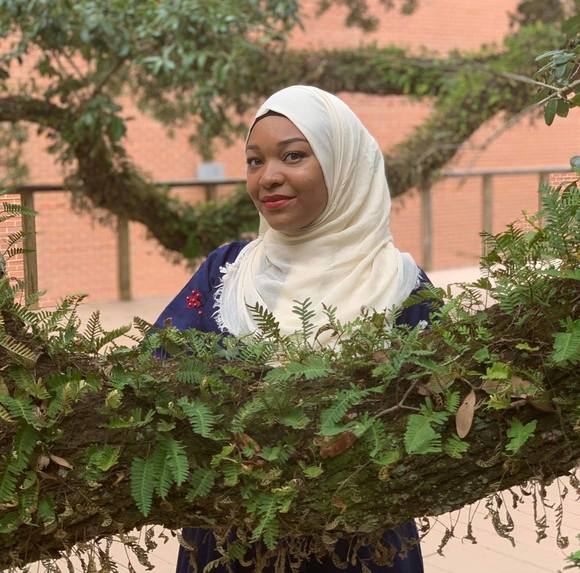 Profile Picture of Aminah Sharif (@aminahsharif) on Poshmark