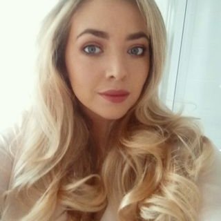 Profile Picture of Catherine Keith (@roslyncatherine) on Twitter