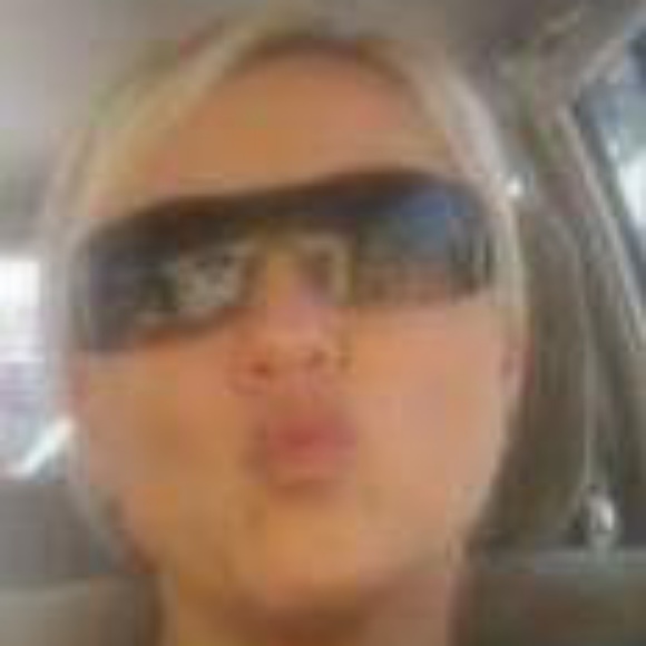 Profile Picture of Ginger Marshall (@gingermarshall) on Poshmark