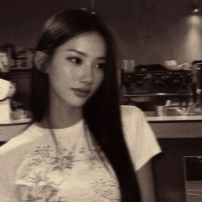 Profile Picture of melmel (@mmelptr) on Tiktok